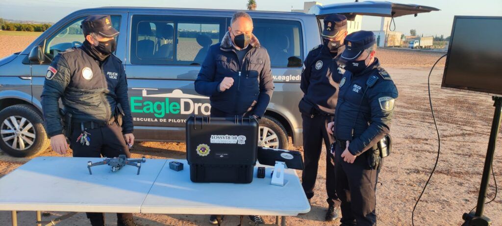 EagleDron formando en drones a la policía local de Burjassot